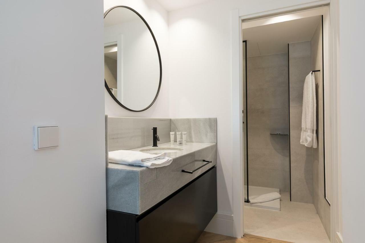 Feelathome Waldorf Suites Apartments Мадрид Экстерьер фото